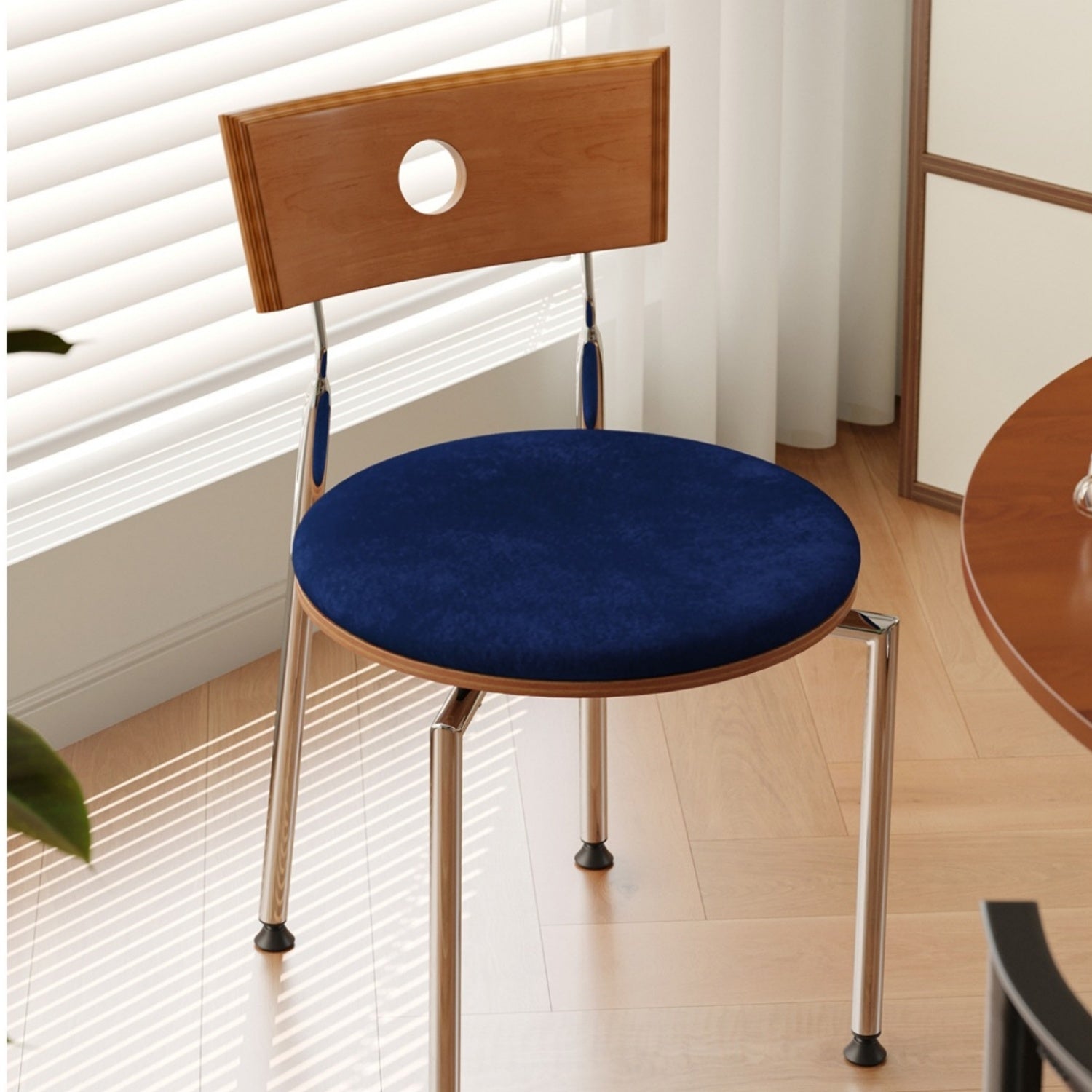 ABC HOME Chair: Luxury Winnie Dining Chair Armchair for Living Room Dining Room in Dubai showro
